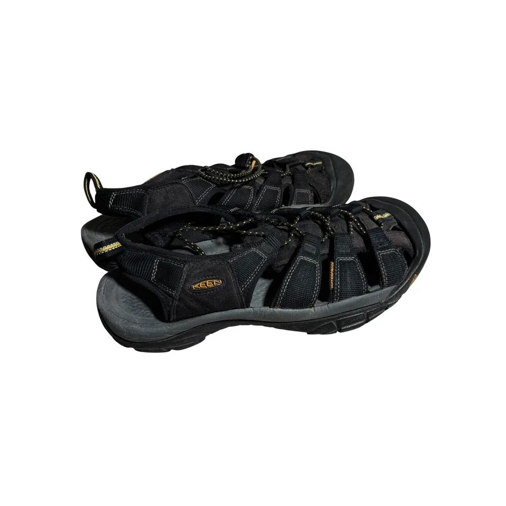Keen Newport H2 Mens Approx 9.5 Waterproof Hiking Sport Sandals Gorpcore Outdoor